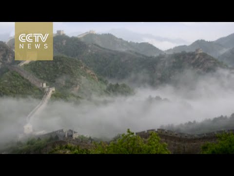 sea of clouds at jinshanling stuns visitors