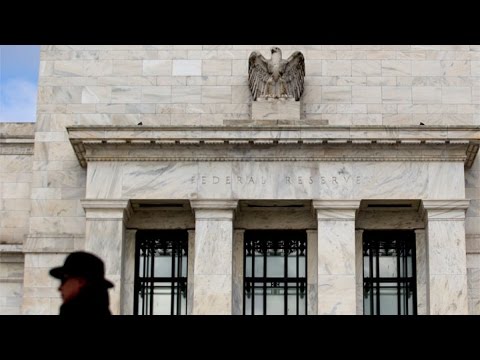 signs fed might delay rate liftoff