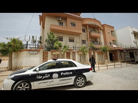 abducted tunisian consulate staff in libya are well