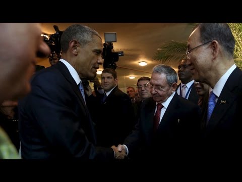 obamacastro shake hands during historic encounter