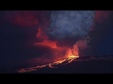 wolf volcano erupts