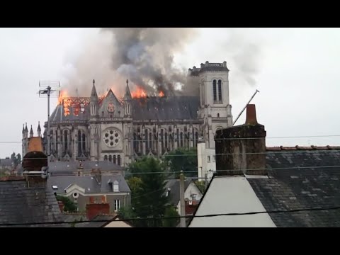 inferno engulfs historic saint donatien basilica in nantes