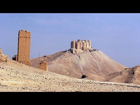 daesh militants lay explosives in syrias city of palmyra